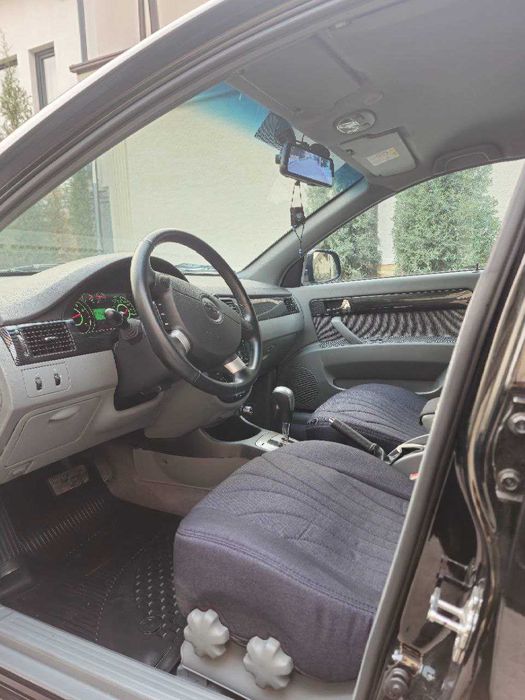 Gentra кора ранг/черный цвет 2024 год 3-позиция A/T