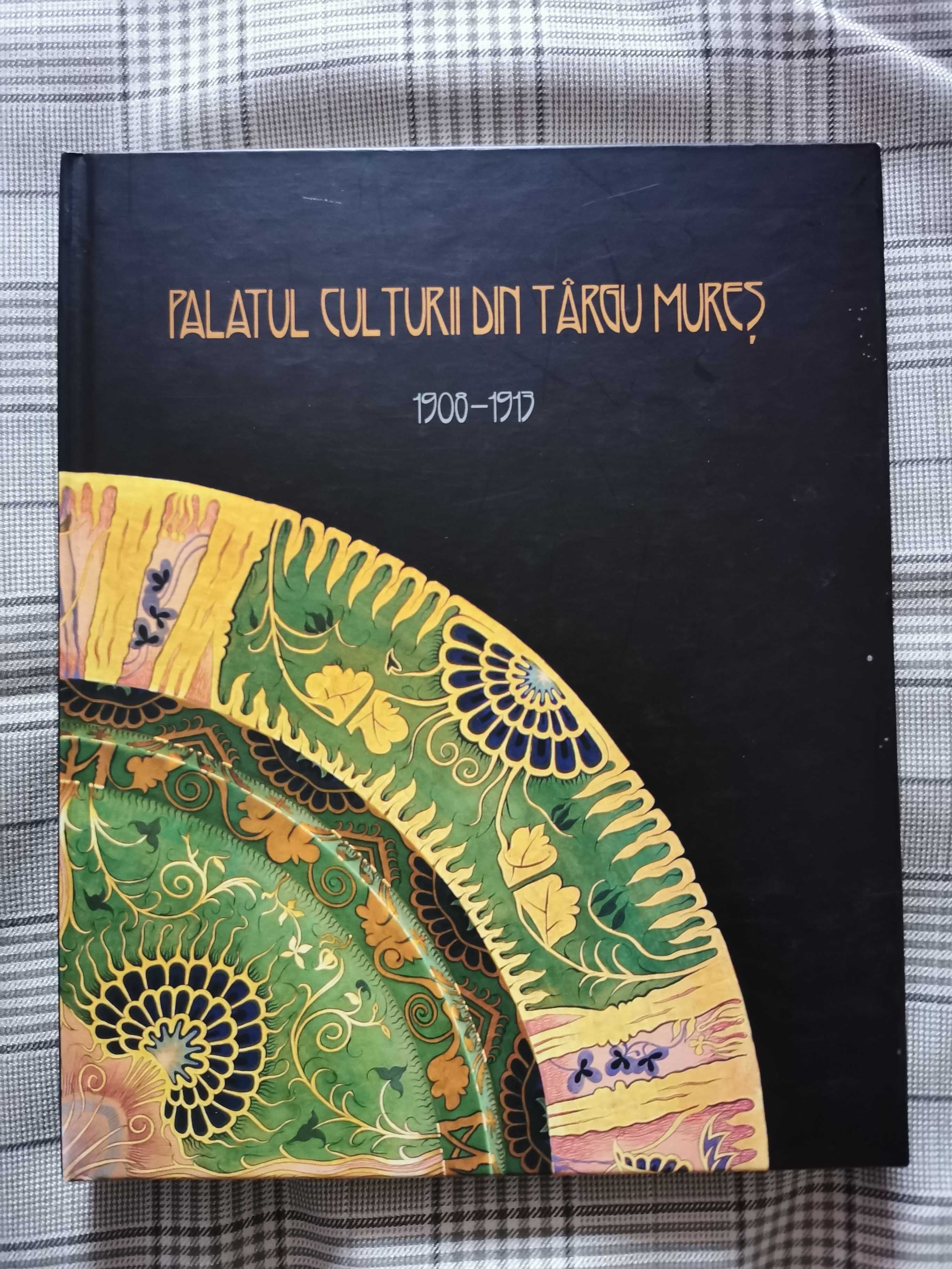 Carte/Album artistic nou Palatul Culturii din Târgu Mureș