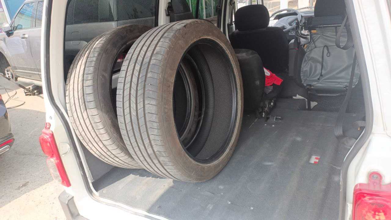 Шины баллоны Kumho Ecsta 245\45\21