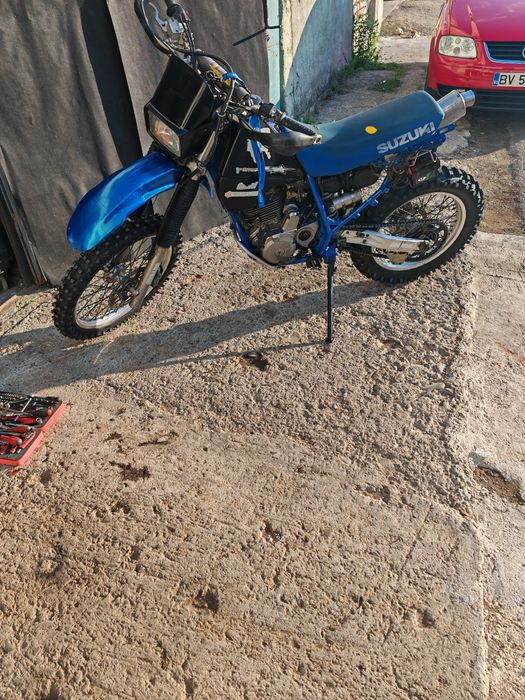 De vânzare Suzuki dr 350S