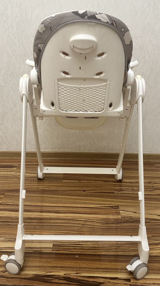 Срочно продам стульчик для кормления Happy Baby
