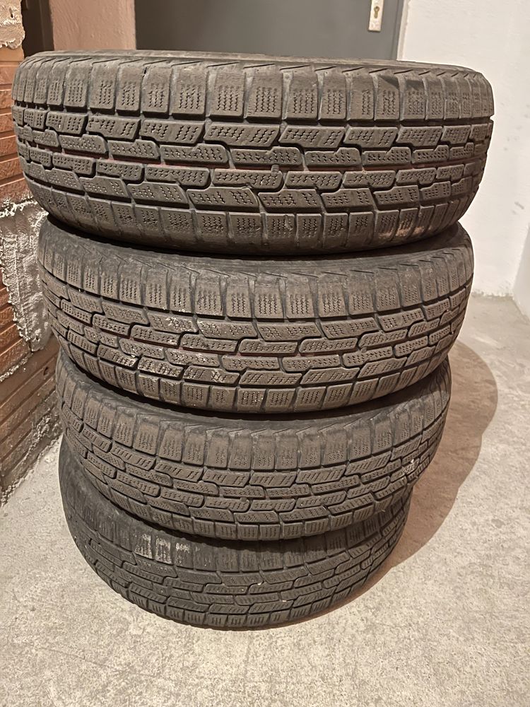 Зимни гуми 175/65/15