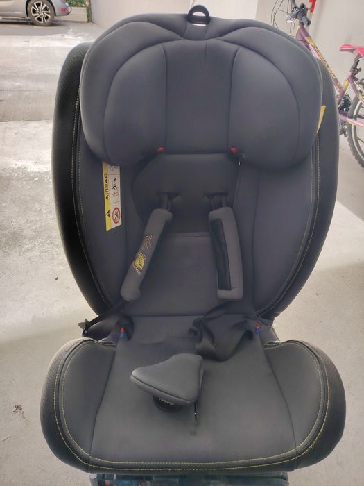 Детско столче за кола Chipolino Techno 360