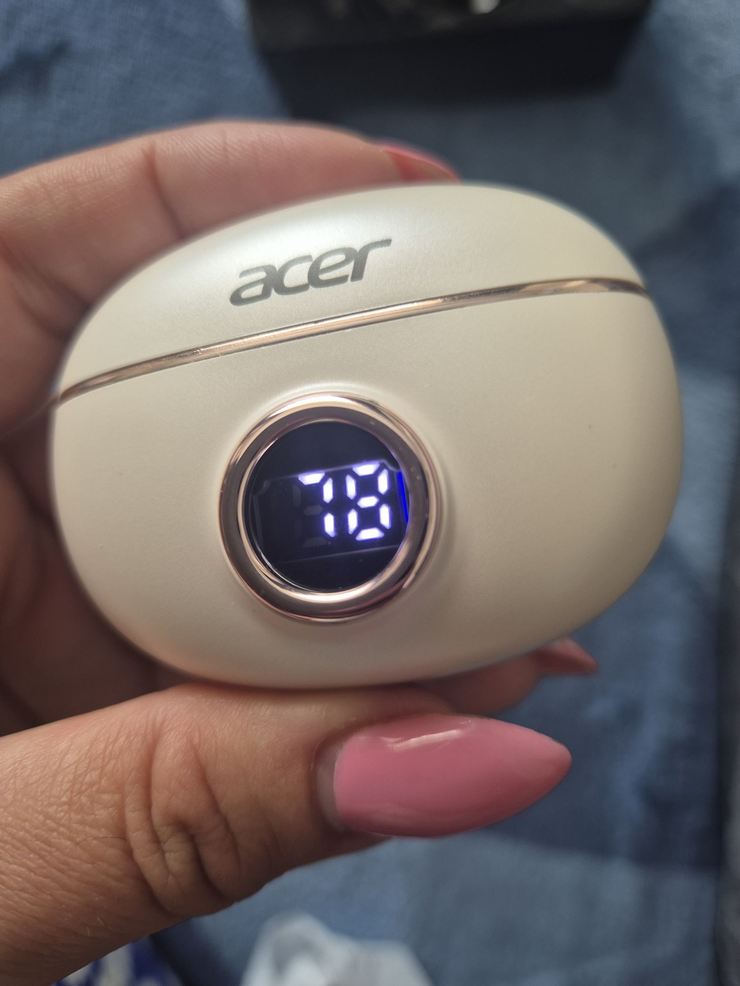 Нови безжични слушалки Acer