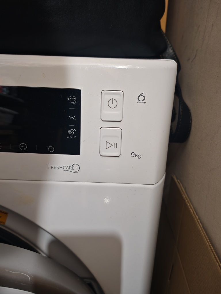 Сушилня WHIRLPOOL M22 9кг