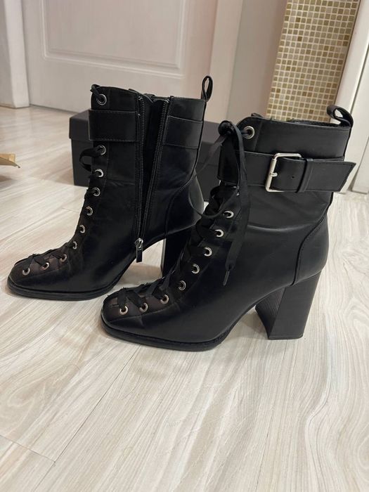 Полуботинки Stradivarius