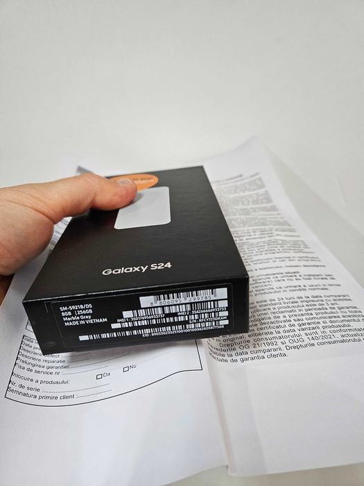 Samsung Galaxy S24, 256Gb, nou la cutie, 2 ani Garantie.