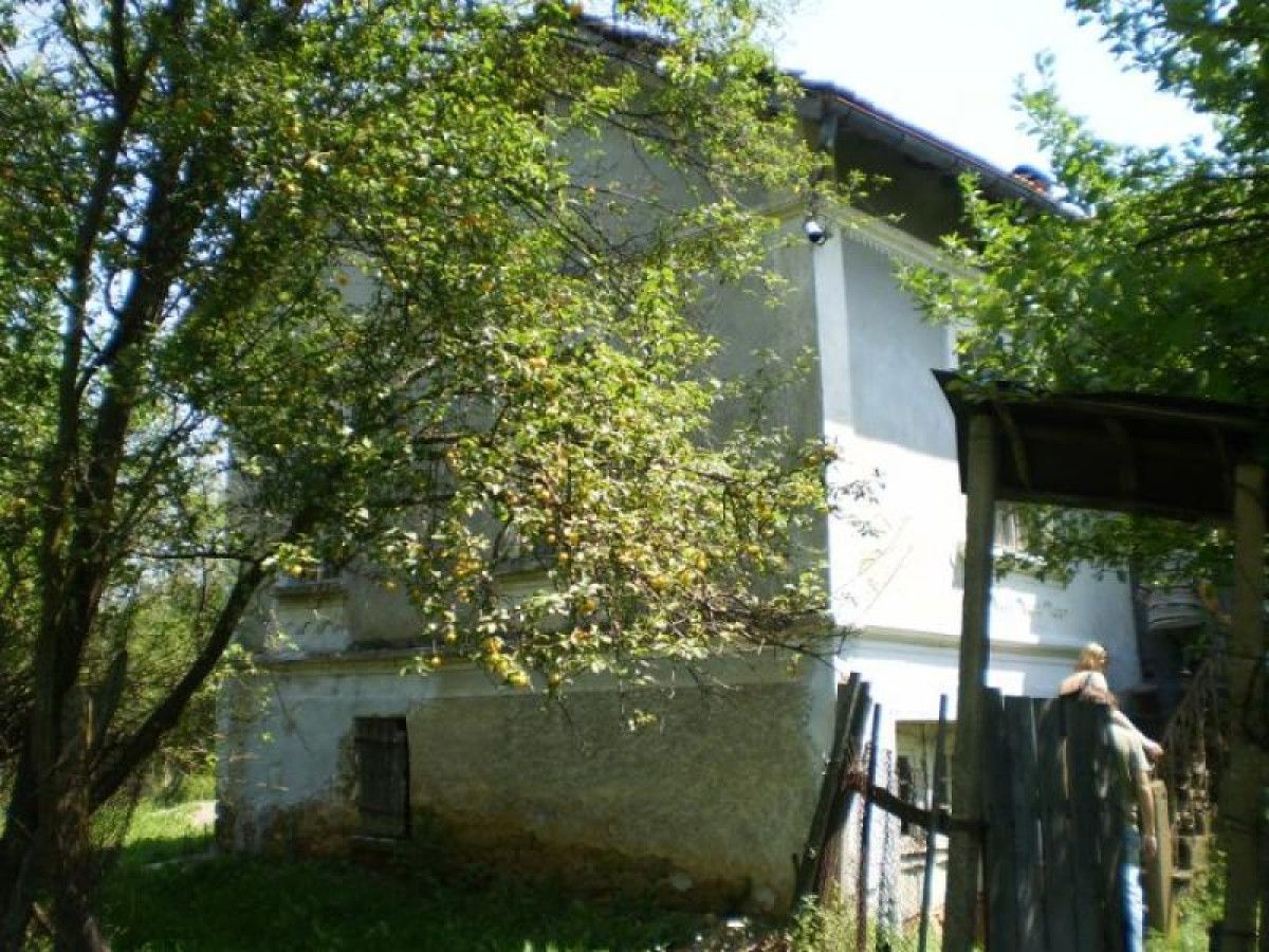 Къща в с. Осиковица
