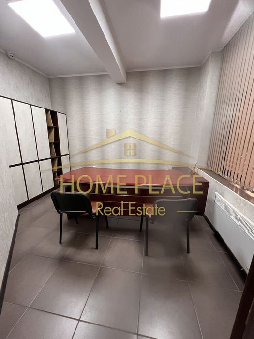 Дава се под наем Офис в Варна, Базар Левски - 55 кв.м за 612 € - Снимка #2