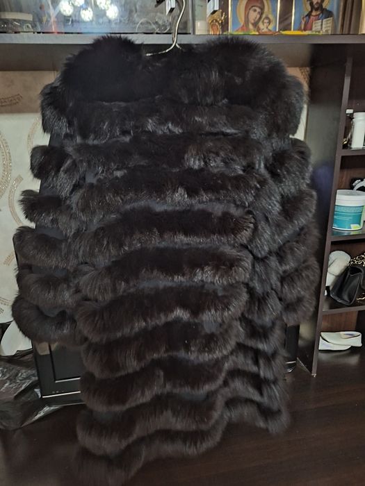 Продам шубу(песец)