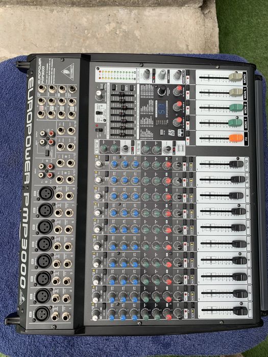 Vand mixer behringer pmp 3000