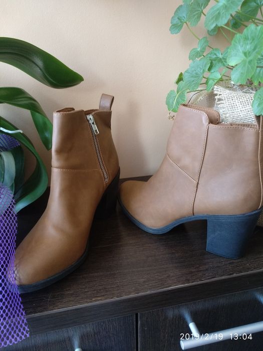 Полусапожки демисезонные DIVIDO H&M