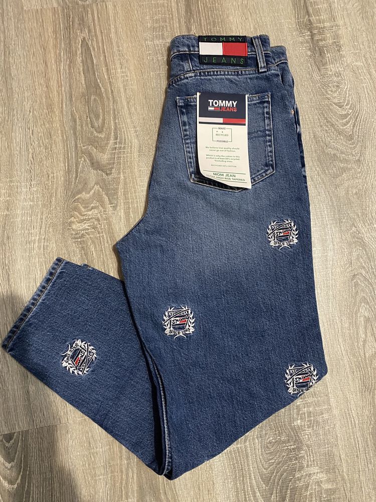 Оригинални дънки Tommy Jeans