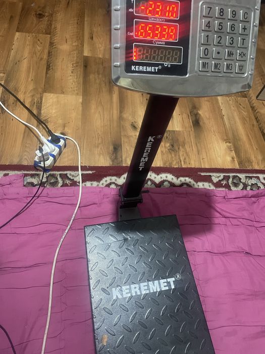Продам весы 10000