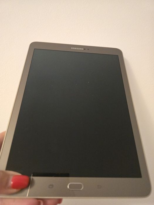 Vând tableta SAMSUNG TAB S2