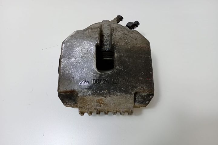 Etrier  stanga fata BMW Seria 3 E90/E91/E92/E93