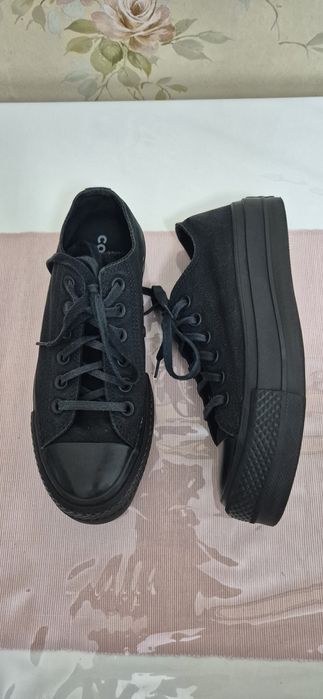 Teniși Converse negri marimea 36,5
