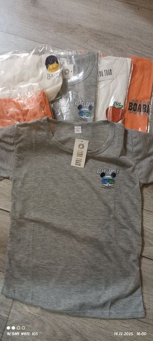 Продам футболки новые