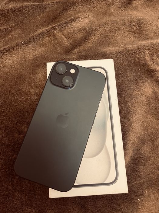 Айфон 15 на 256Гб в черном цвете в отличном состоянии