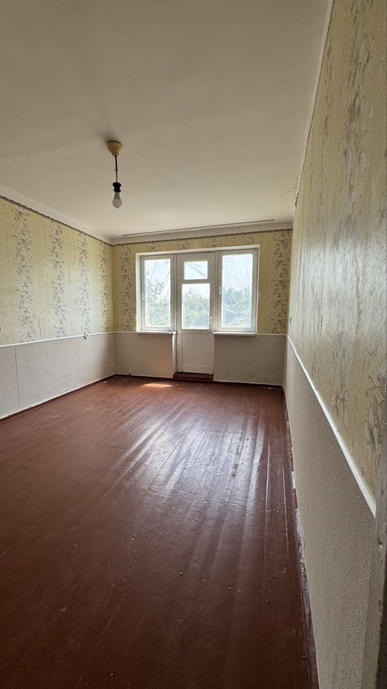 1 комнатная квартира в Чирчике. 22500$. Договорная