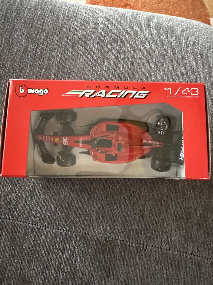 Болид F1 SF- 23 мащаб 1/43