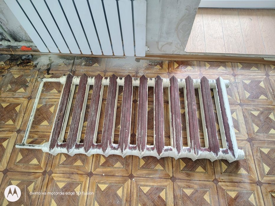 Продам чугунные батареи в идеальном состояний