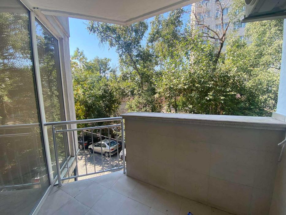 Тристаен апартамент в Дианабад