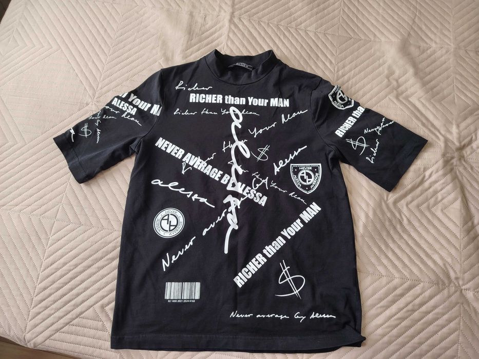 Тениска на марката Alessa