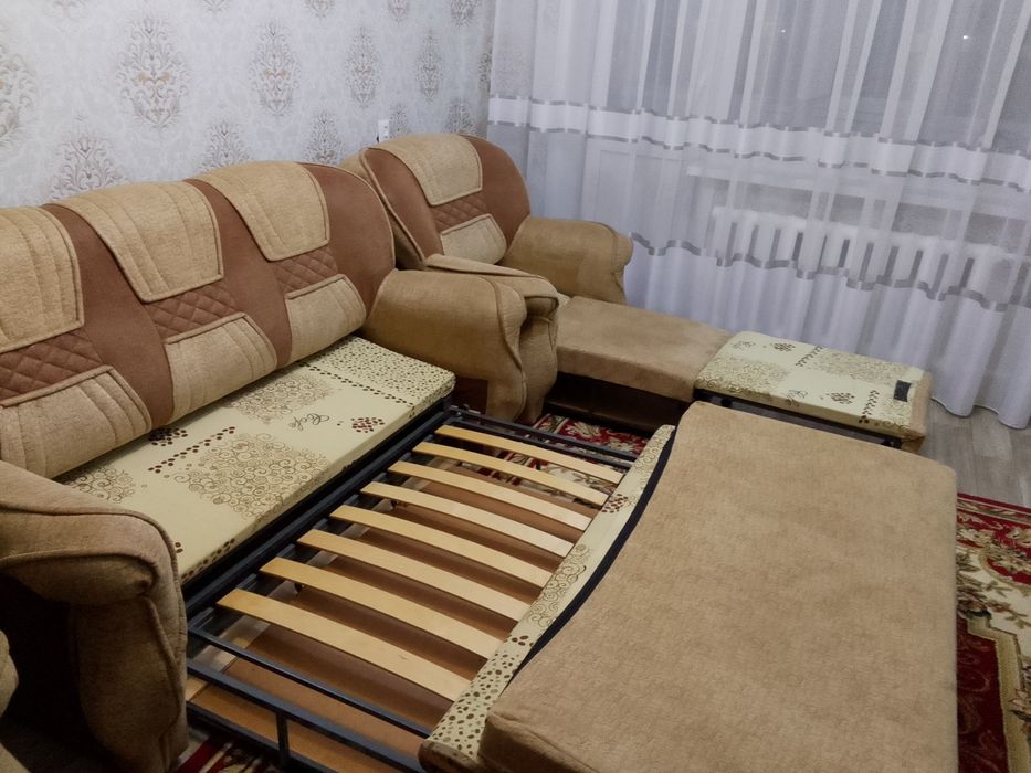 Диван и два кресла