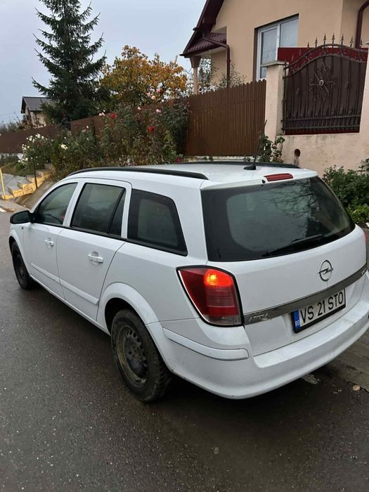 Vând sau schimb Opel Astra h 17