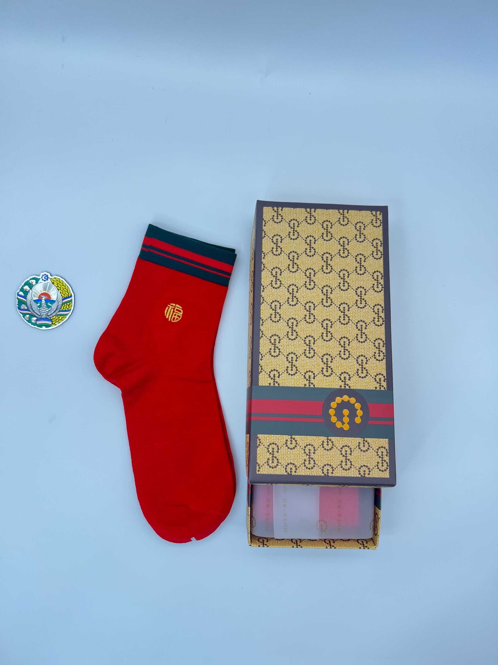 Оригинальны носки от Премиум бренда Gucci  в подарочной коробке.