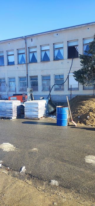 Машина за подови замазки Брикман