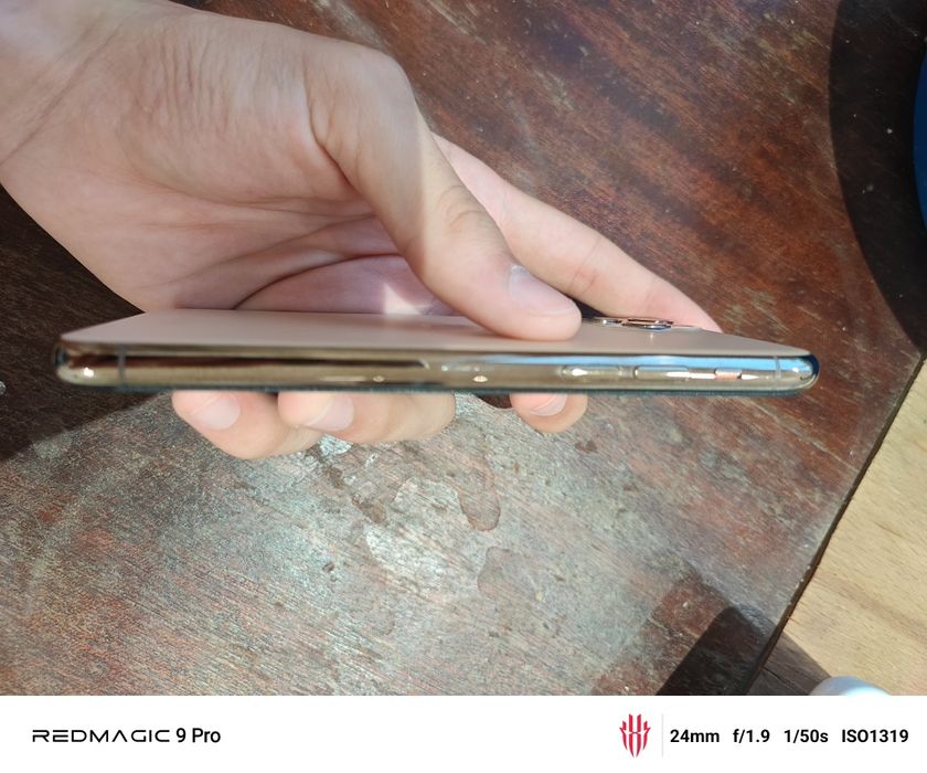 iPhone 11 pro в идеале !!!