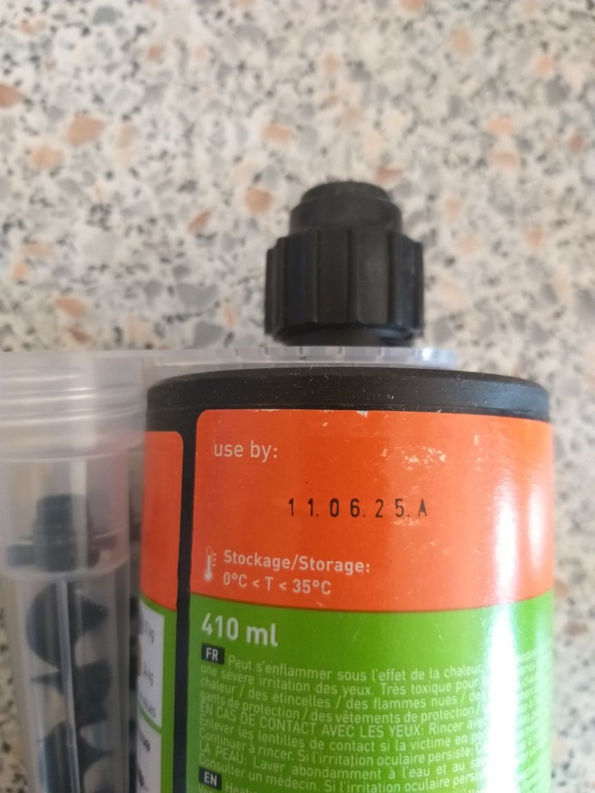Ancora chimica universală  spit