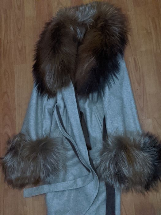 Palton alpaca cu blana vulpe