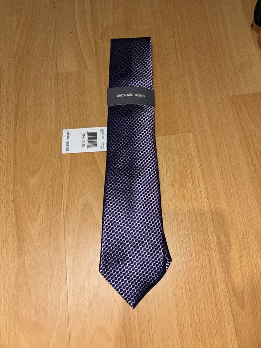 Cravate michael kors si calvin klein noi