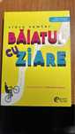 carte titlu Baiatu cu Ziare