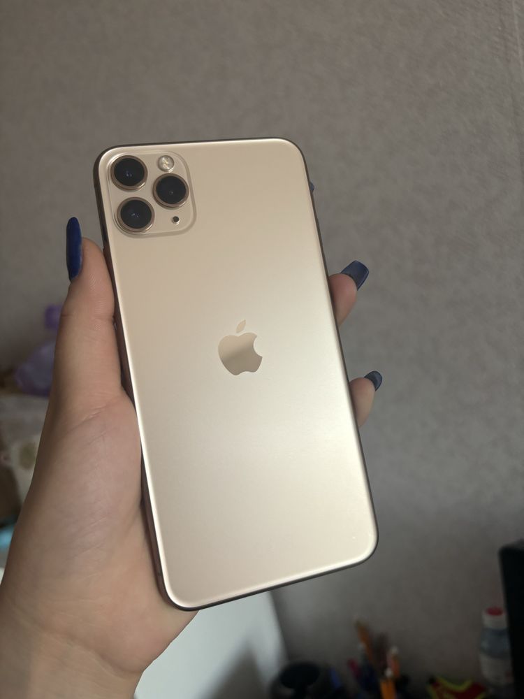 Продам Iphone 11 pro max 256gb (gold)