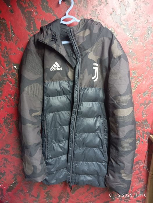 Куртка жилетка всё фирма пару раз одеты