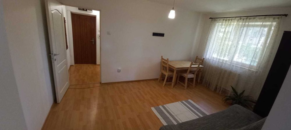 Apartament 3 camere de inchiriat