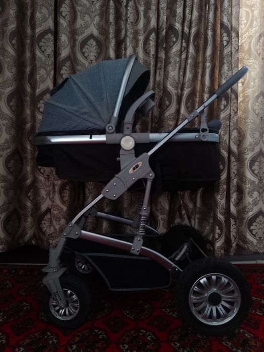 Продается коляска трансформер