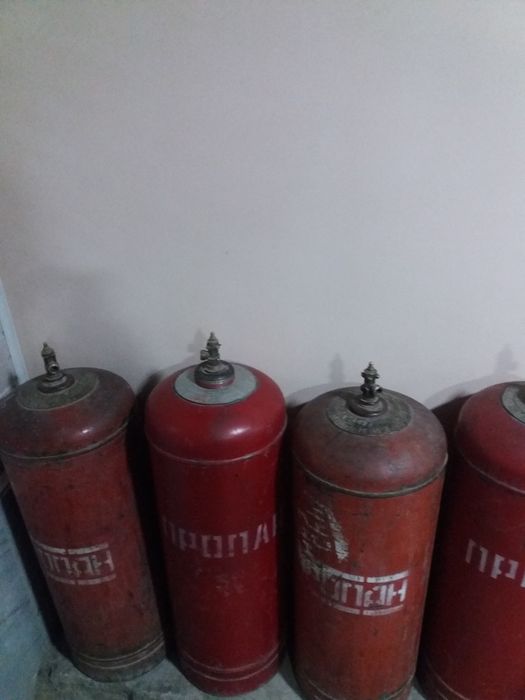 Продам газ балон
