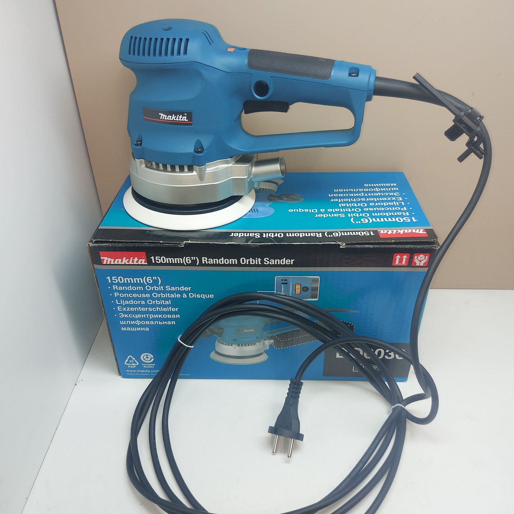 Орбитален виброшлайф Makita BO6030