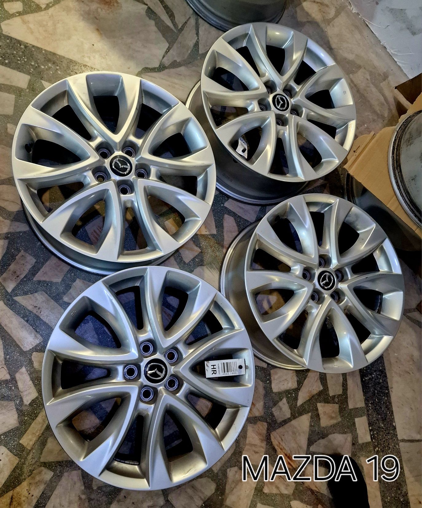 Mazda Kia Mitsubishi 19цола Original +225 55 19 Летни Замъка Ямбол