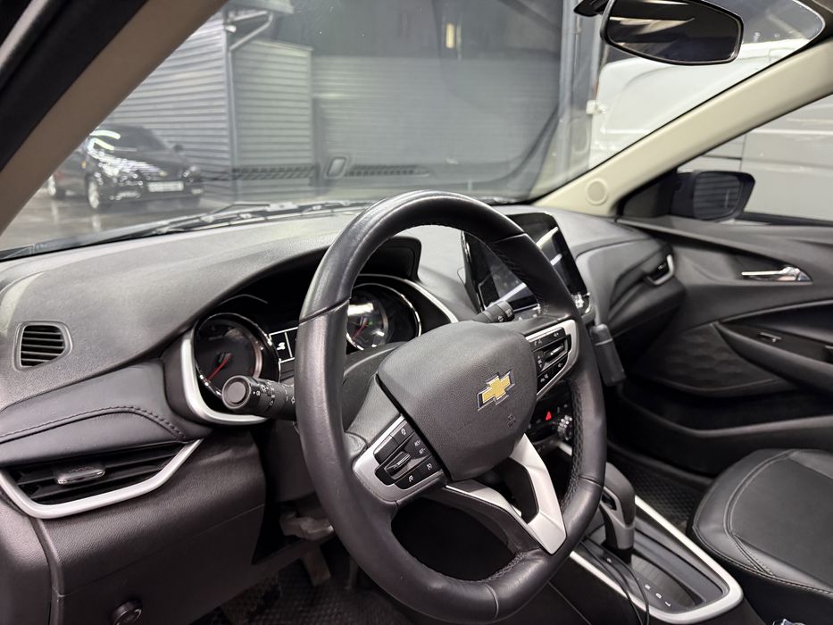 Продам onix premier 2