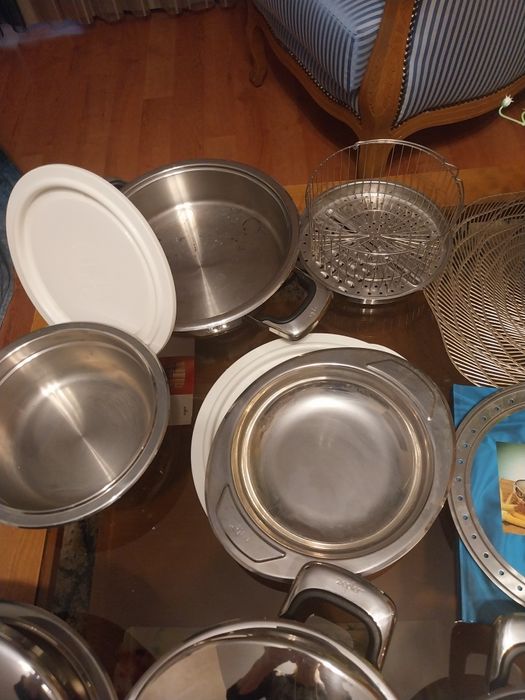 Продавам неизползван Цептер комплект