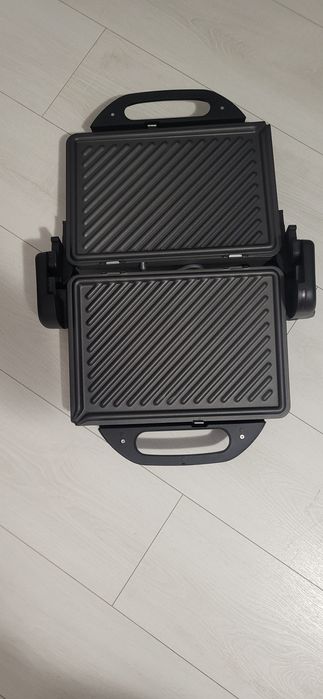 Aparat Grill Phillips model HD 4467