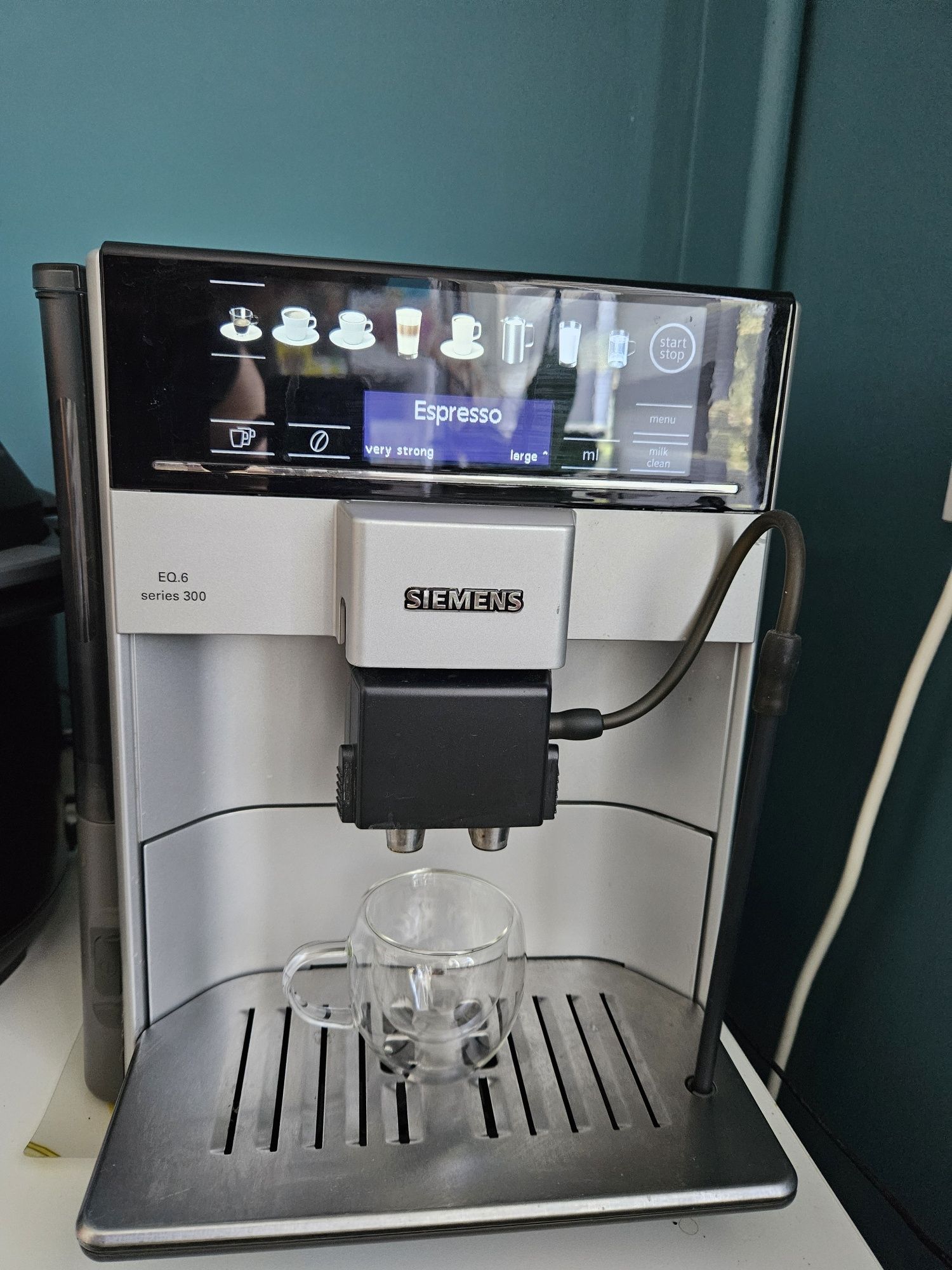Кафеавтомат Siemens EQ6 3000