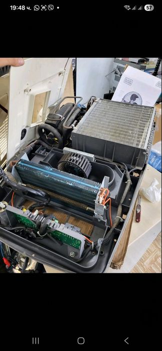 Продавам Климатик Dometic freshjet1700