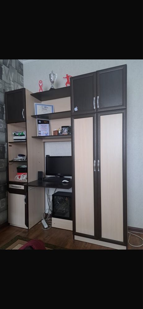 Продам шкаф в хорошем состоянии.